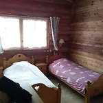 Apartman La Tuiliere***** *