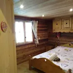 La Tuiliere***** Apartman